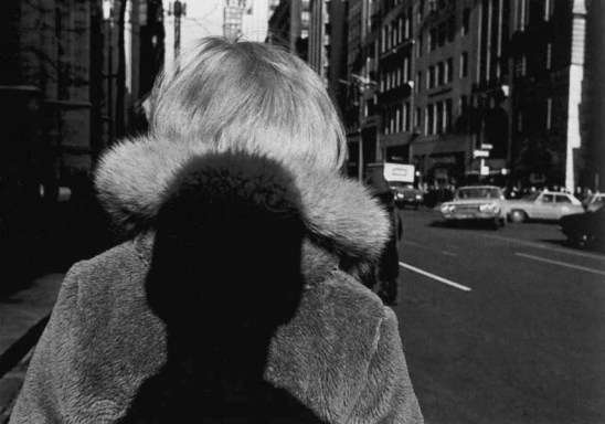 Lee Friedlander, New York City 1965 (sfmoma.org) Lee Friedlander, New York City 1965 (sfmoma.org) - Street Photography